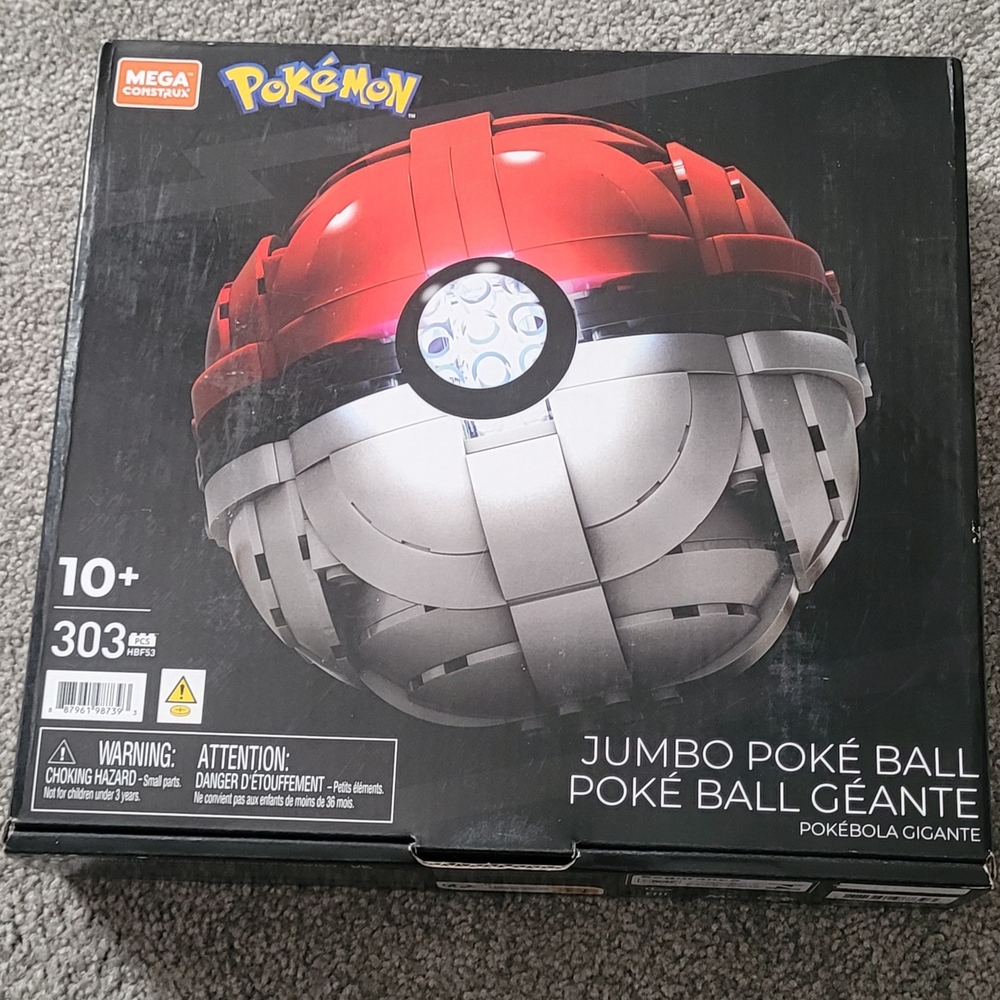 NEW Pokémon Jumbo Poké Ball Building Set - Red and Gray